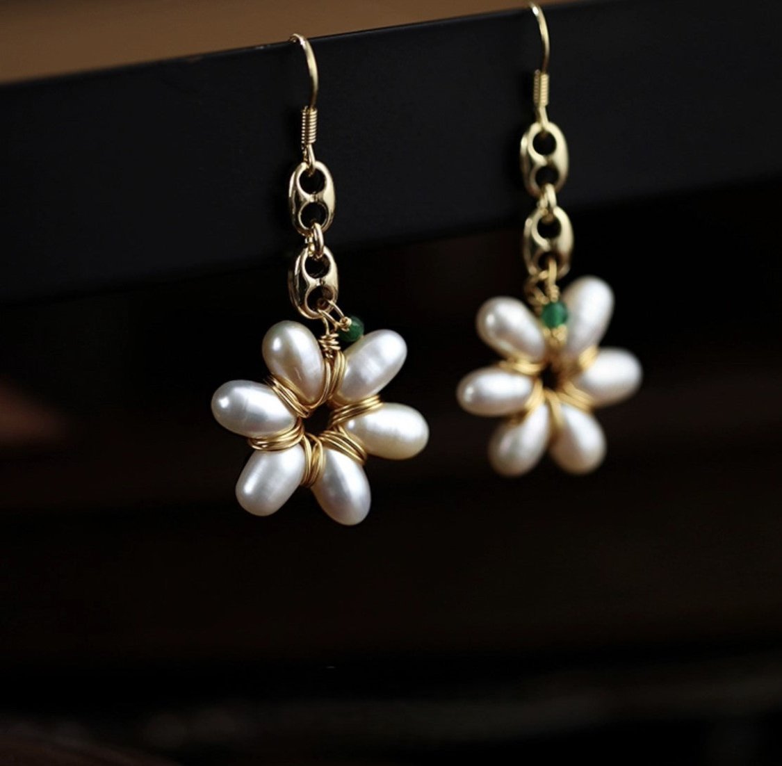 BAROQUE BLOOM EARRING