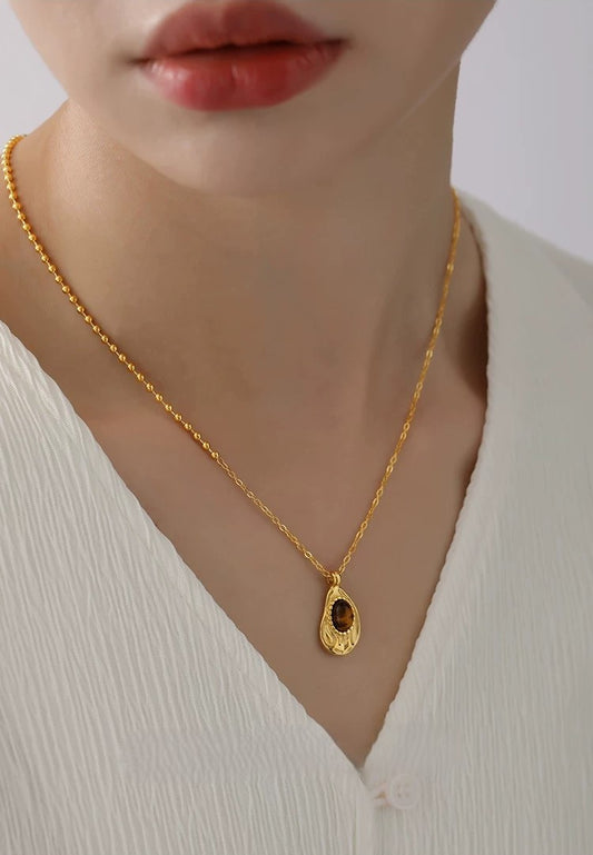 Alluring Horizon Necklace