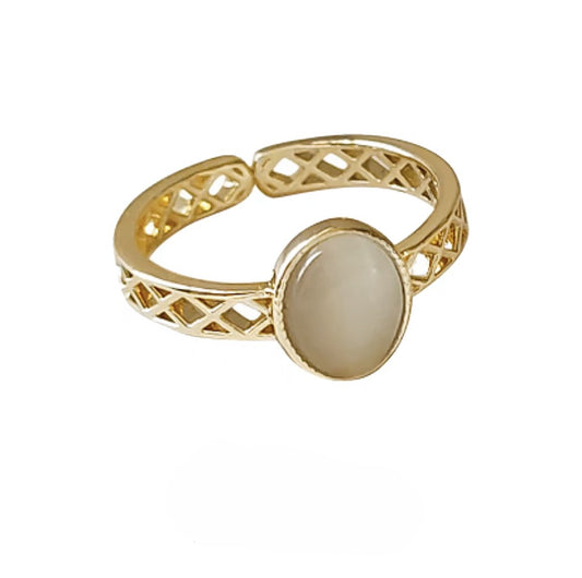 GoldenAura Ring